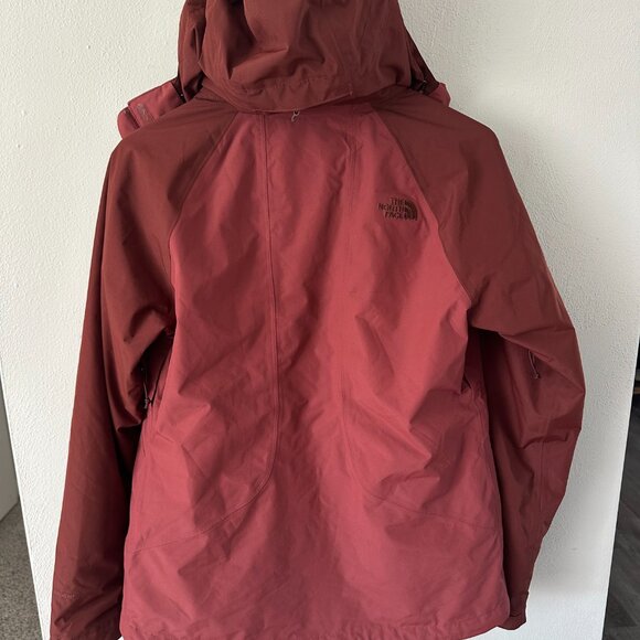 Women's North Face Ski Jacket - Picture 6 of 8